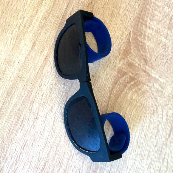 Sunglasses - Picture 1 of 4